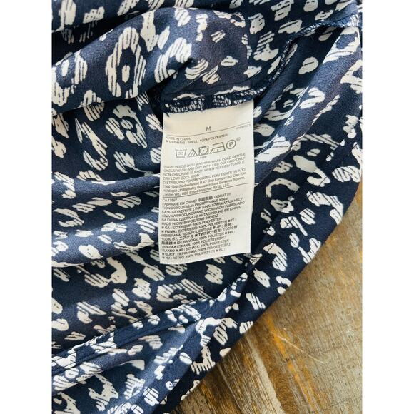 Banana Republic Womens Blouse Size Medium Open Back Business Casual - Picture 5 of 9